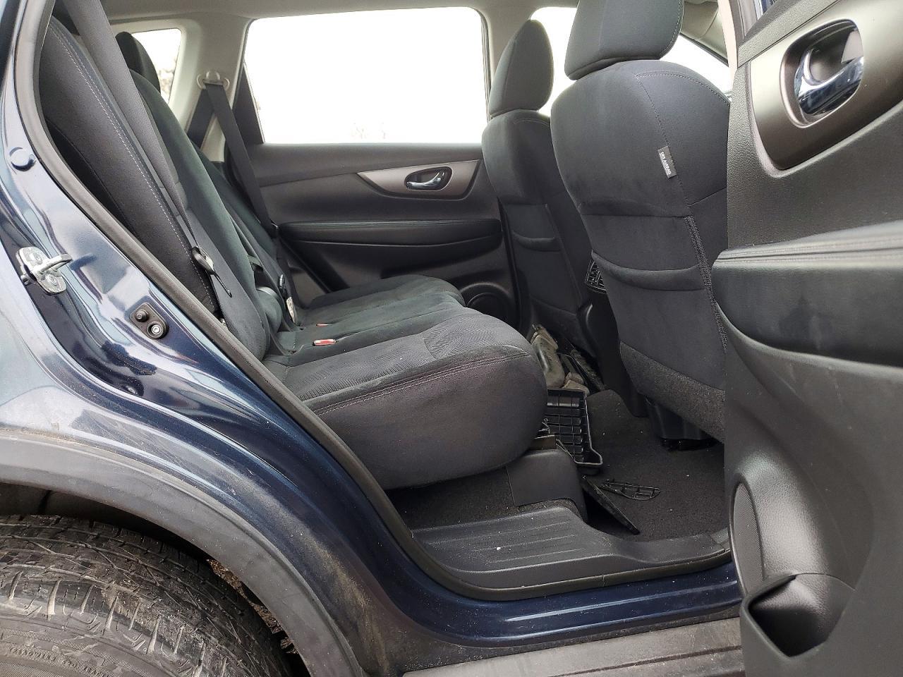 2015 Nissan Rogue S - zdjęcie 11