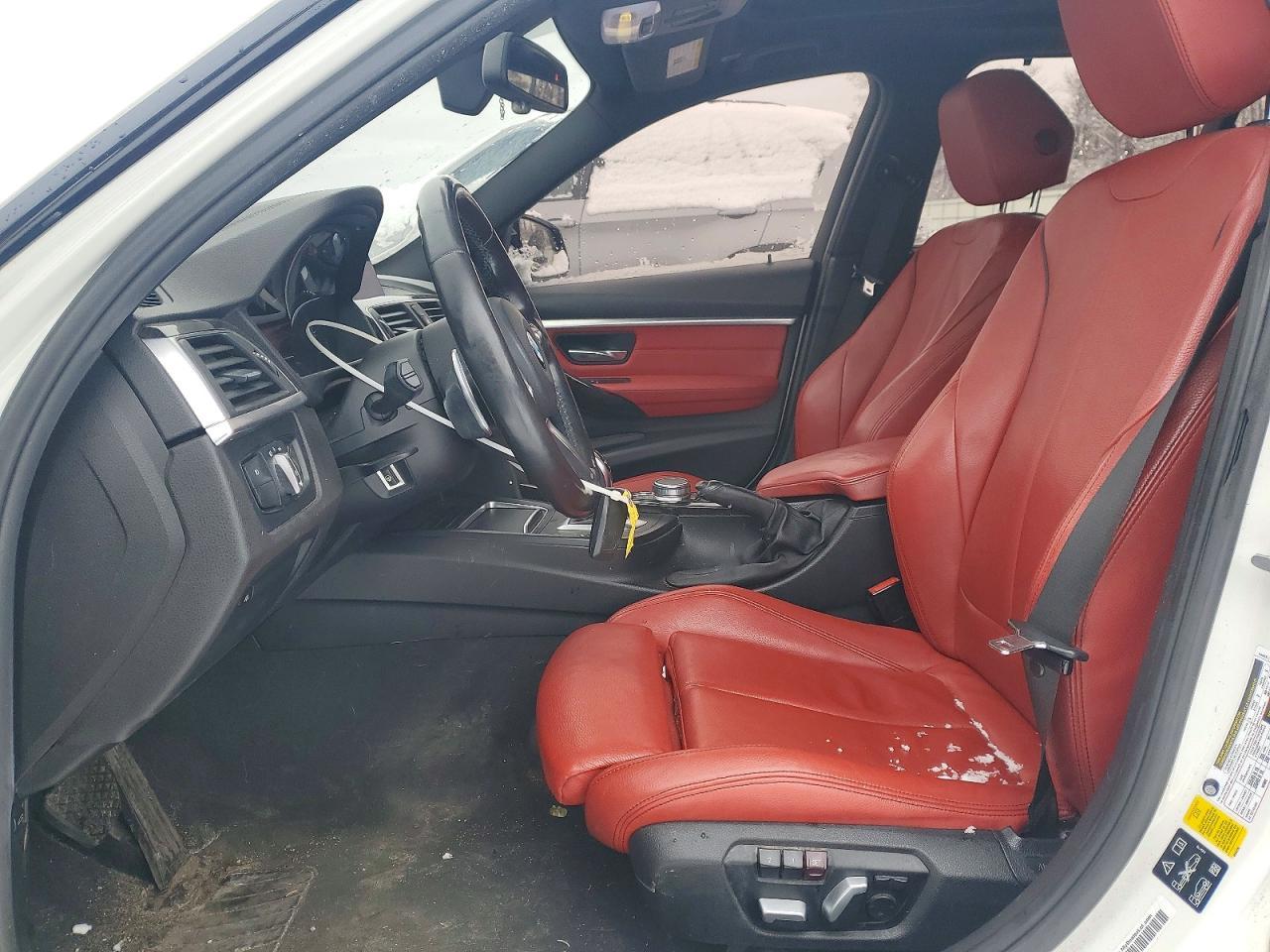 2018 BMW 330 Xi - zdjęcie 7