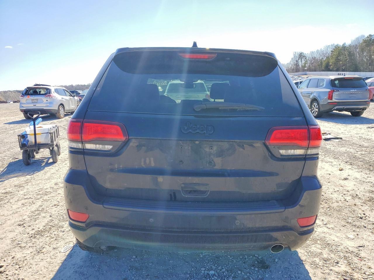 2019 Jeep Grand Cherokee Laredo - zdjęcie 6