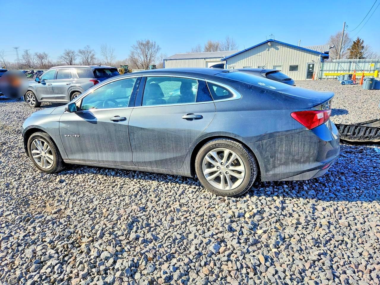 2017 Chevrolet Malibu Lt - zdjęcie 2