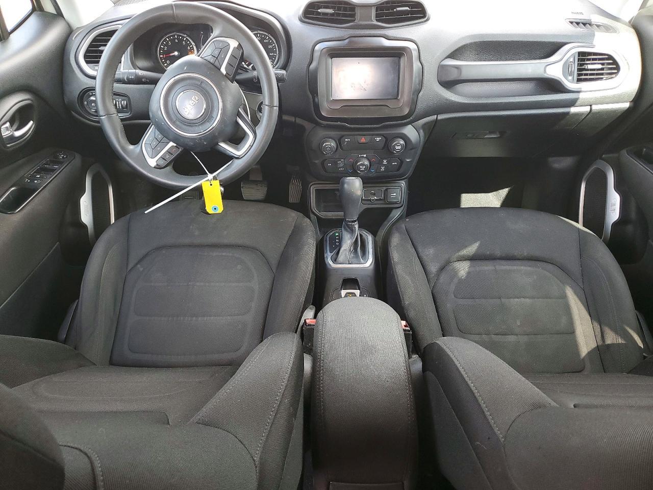 2018 Jeep Renegade Latitude - zdjęcie 8