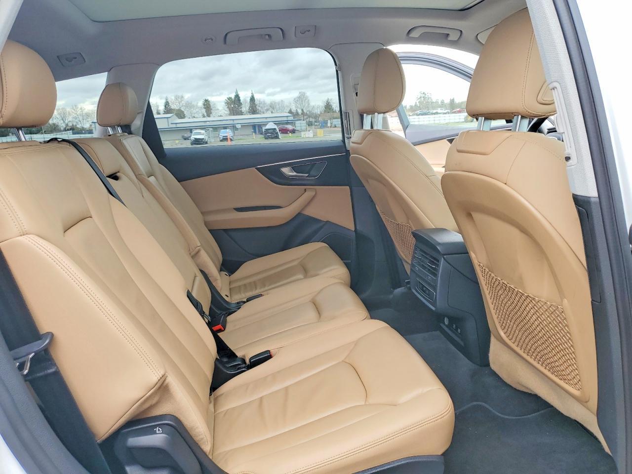 2021 Audi Q7 Premium Plus - zdjęcie 11
