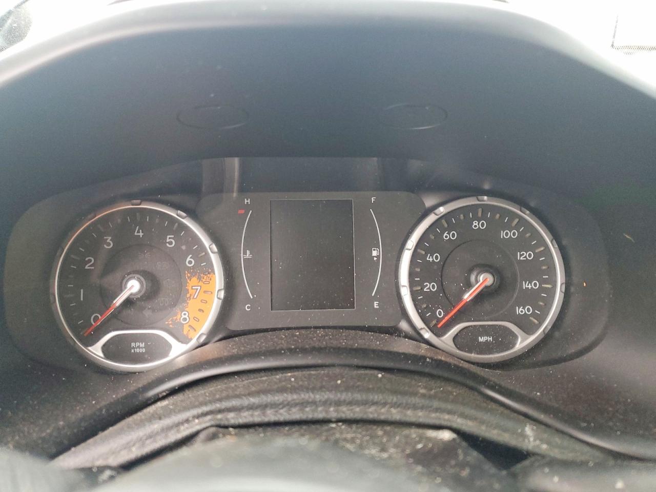 2016 Jeep Renegade Latitude - zdjęcie 9