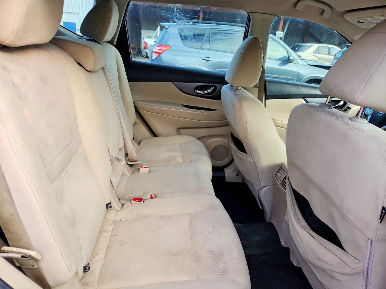 2016 Nissan Rogue S - zdjęcie 11