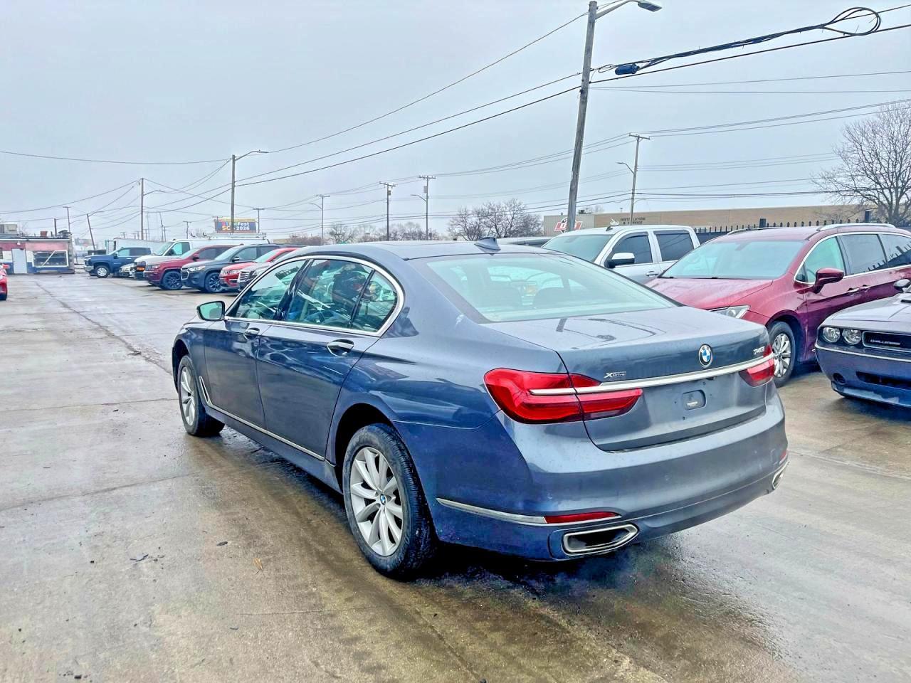 2018 BMW 740 Xi - zdjęcie 3