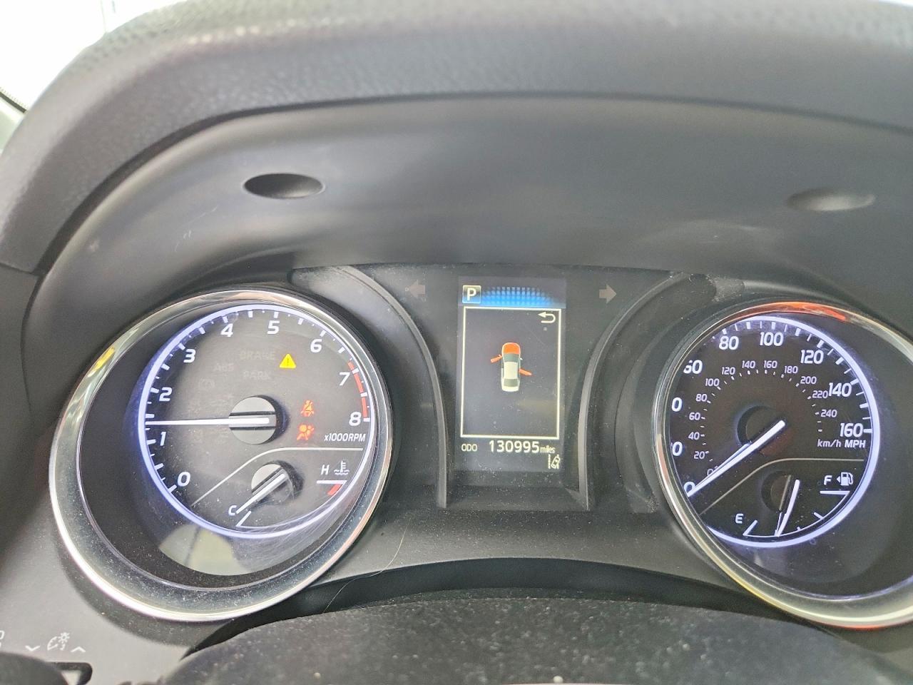 2019 Toyota Camry Le - zdjęcie 9