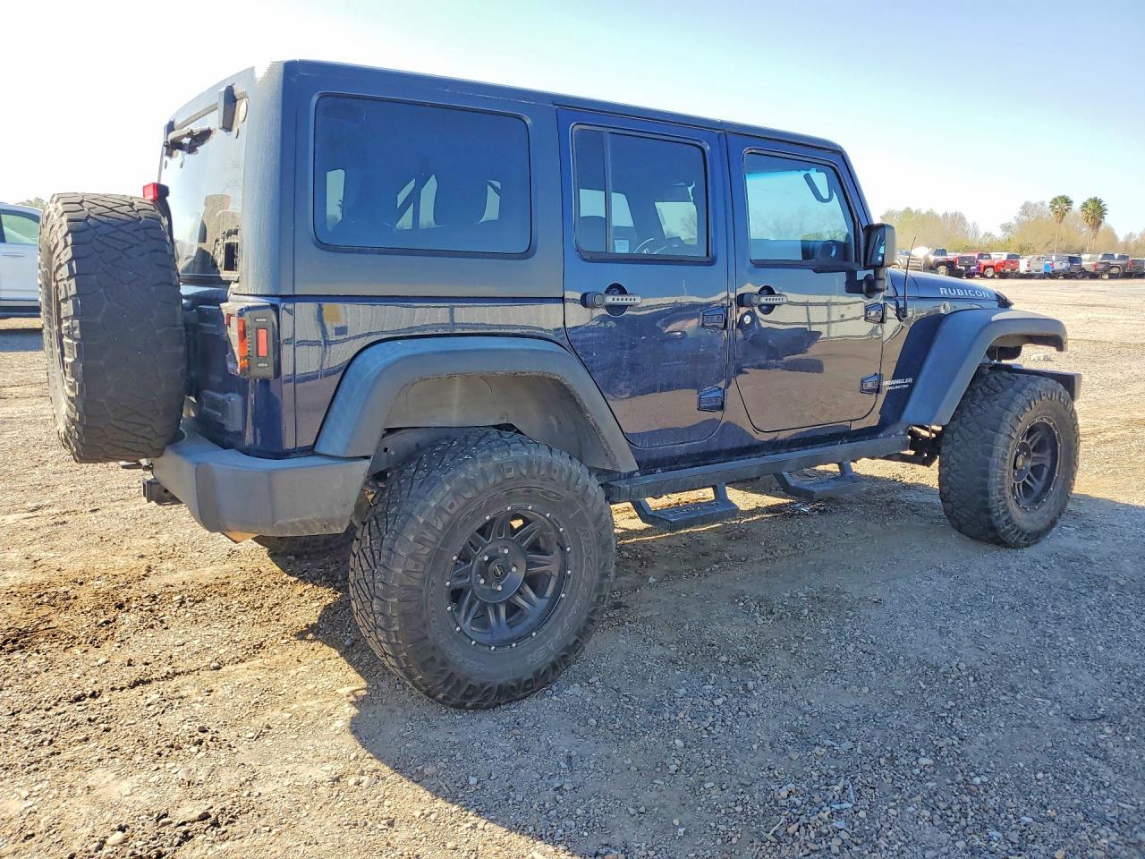 2013 Jeep Wrangler Unlimited Rubicon - zdjęcie 3