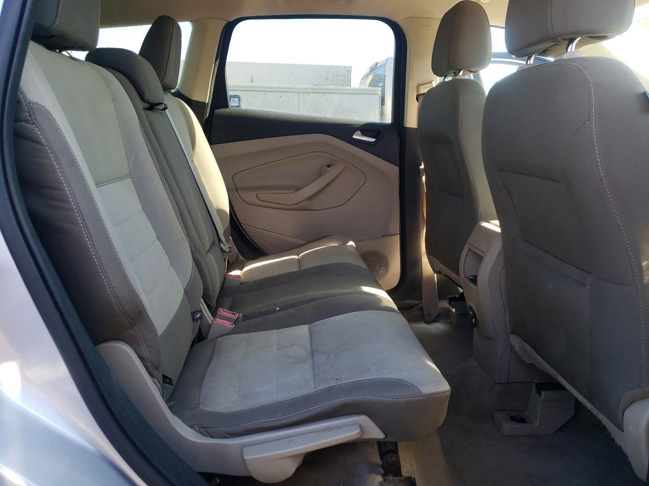 2015 Ford Escape - zdjęcie 11