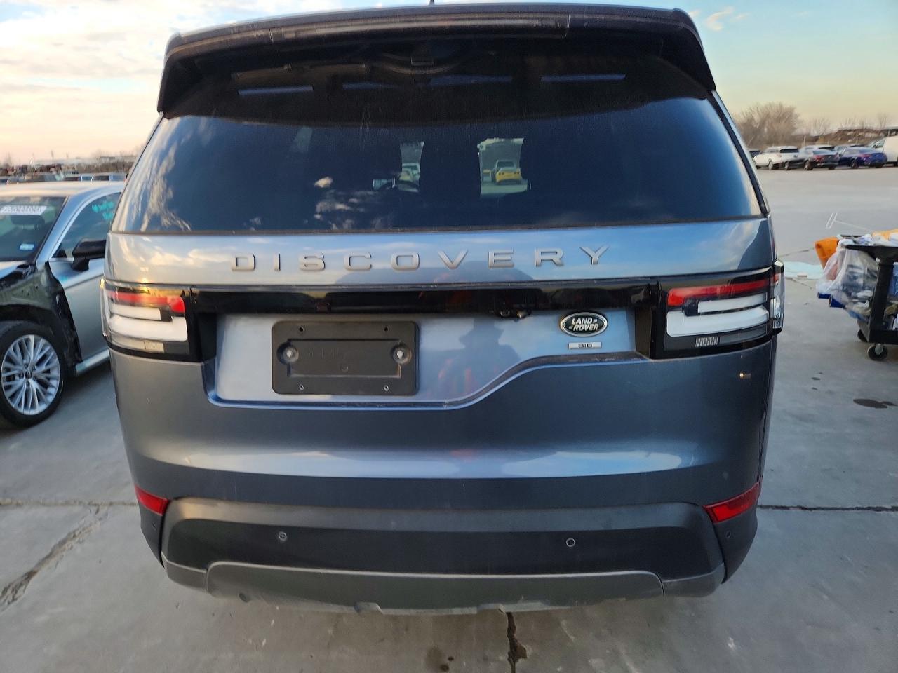 2020 Land Rover Discovery Se - zdjęcie 6