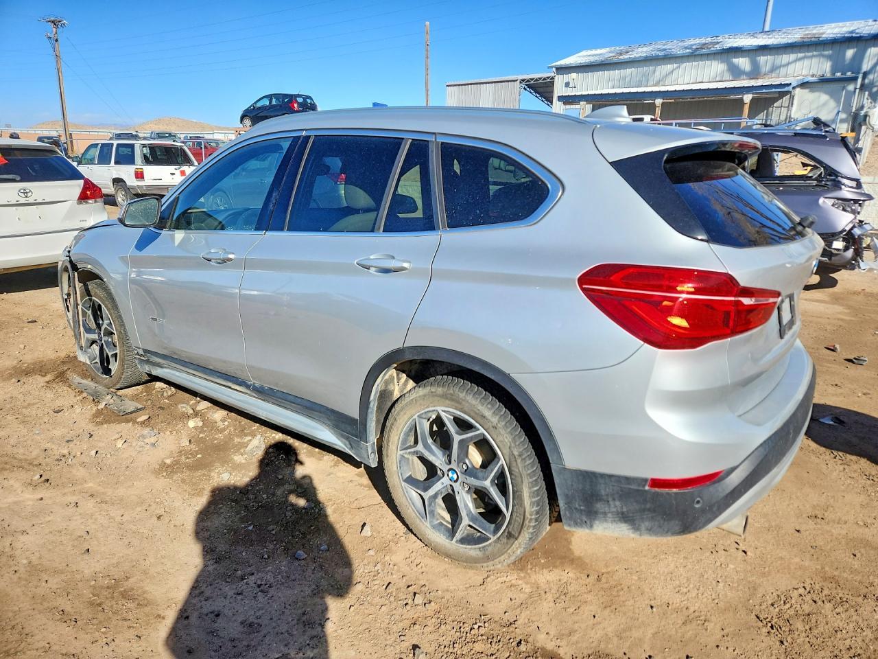 2017 BMW X1 xDrive28I - zdjęcie 2
