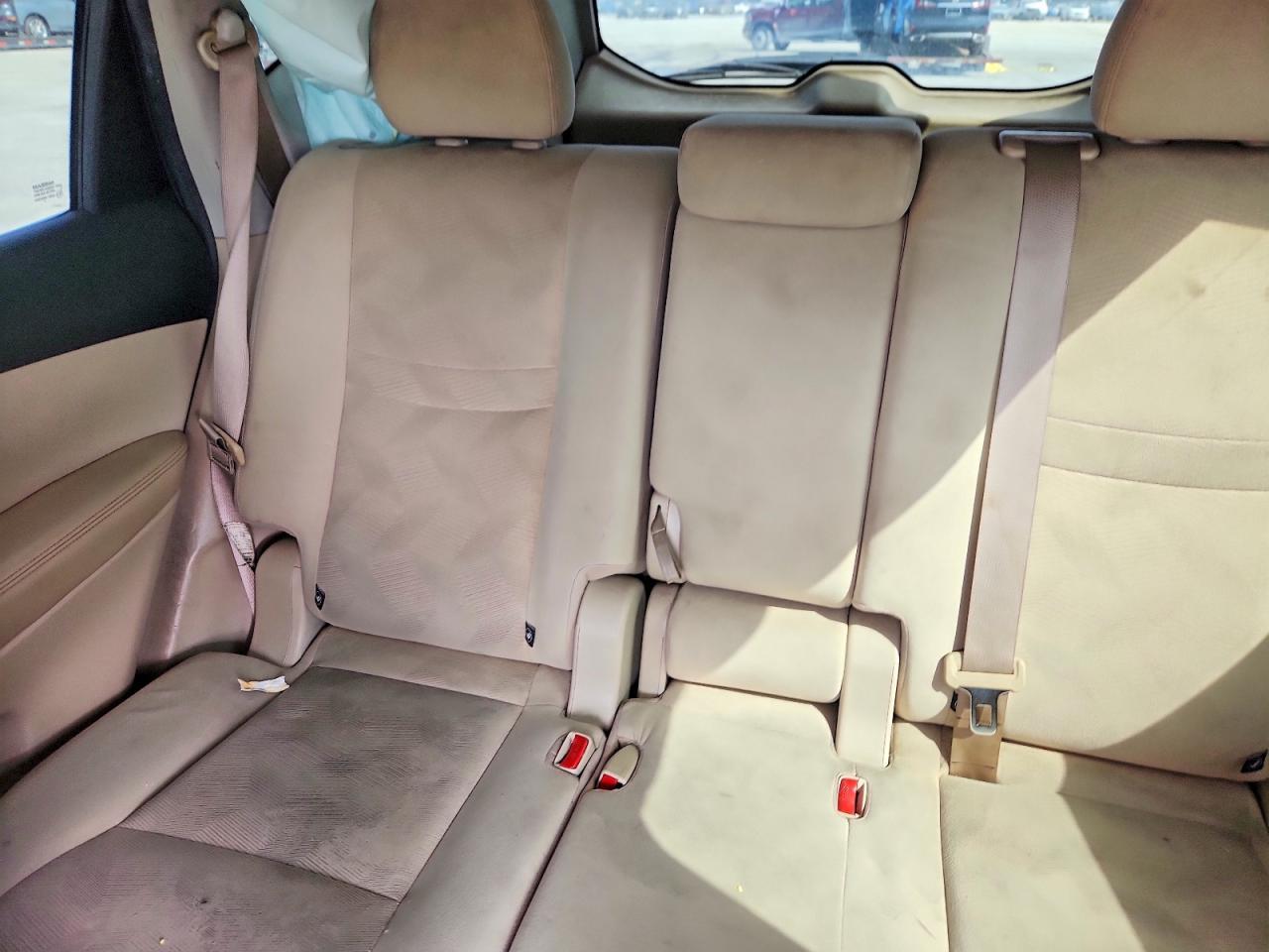 2016 Nissan Rogue S - zdjęcie 10