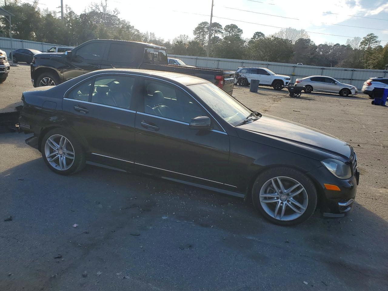 2014 Mercedes-Benz C 250 - zdjęcie 4