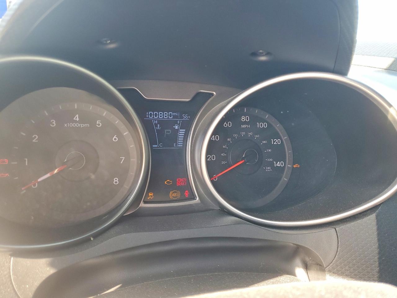 2017 Hyundai Veloster - zdjęcie 9