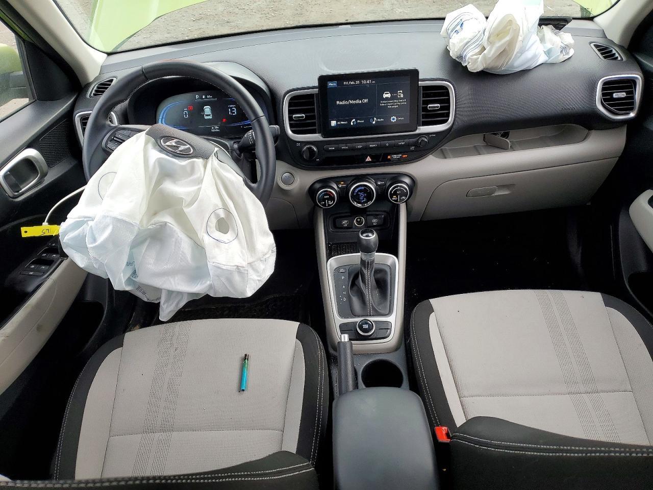 2024 Hyundai Venue Sel - zdjęcie 8