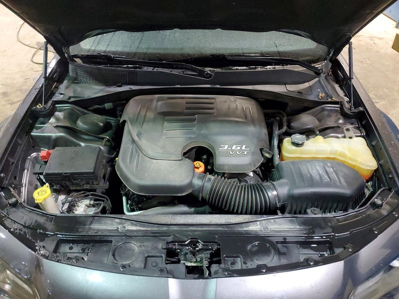 2015 Chrysler 300 S - zdjęcie 11