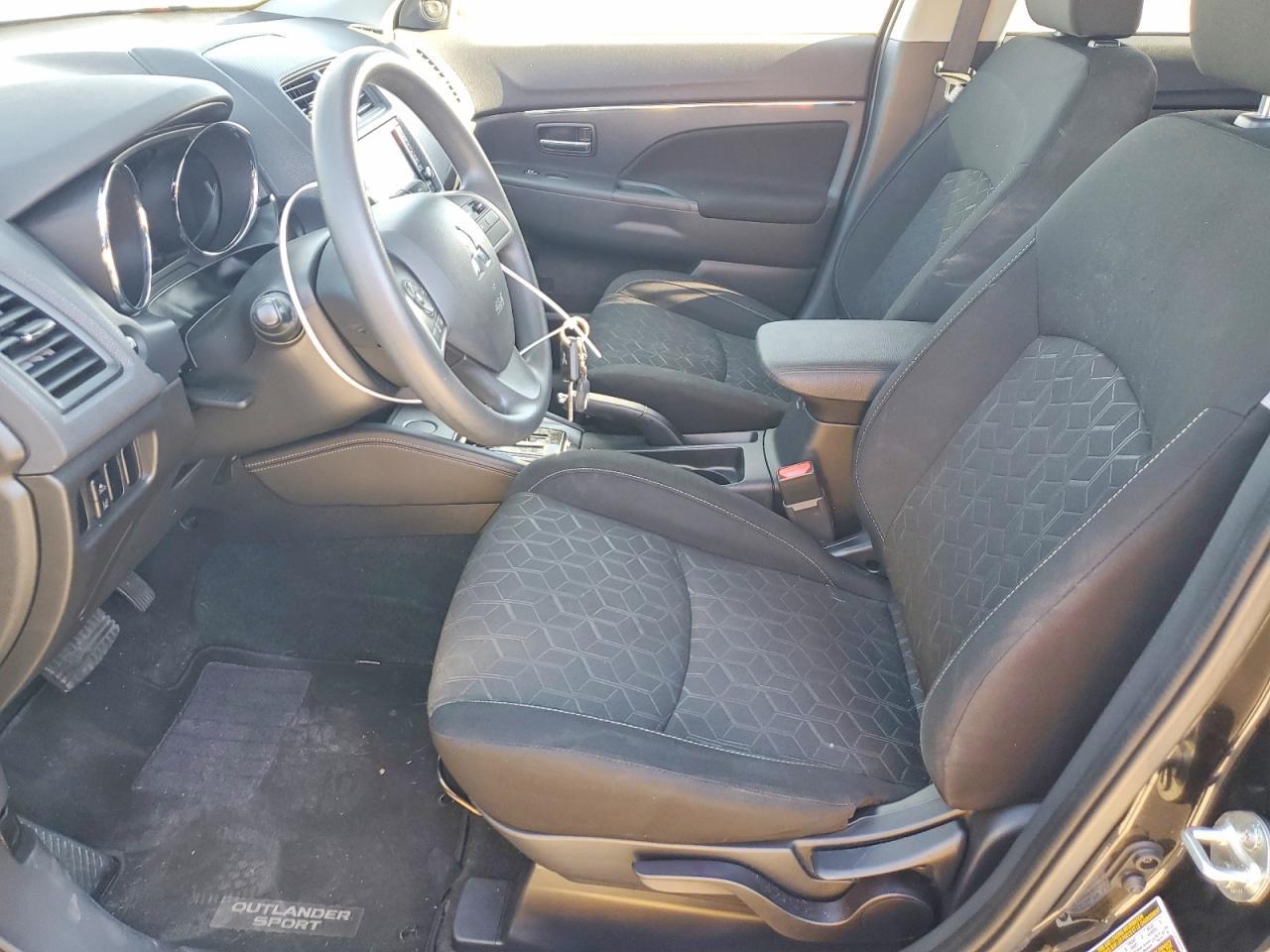 2022 Mitsubishi Outlander Sport Es - zdjęcie 7