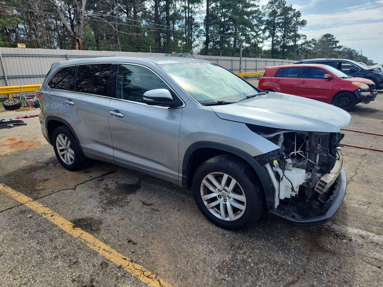 2015 Toyota Highlander Le - zdjęcie 4