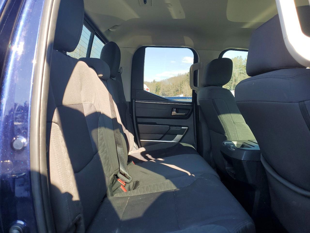 2023 Toyota Tundra Double Cab Sr - zdjęcie 10