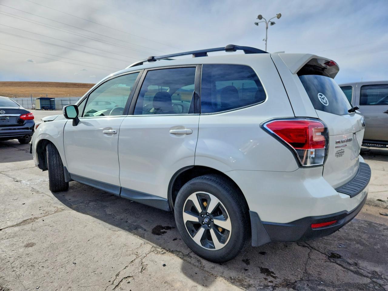 2017 Subaru Forester 2.5I Premium - zdjęcie 2