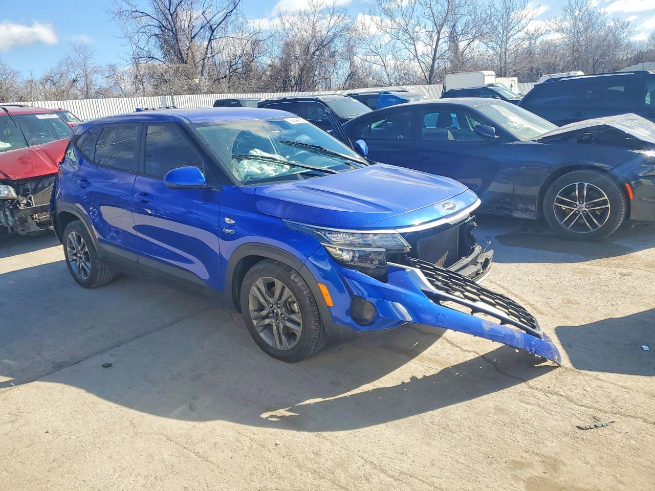 2021 Kia Seltos Lx - zdjęcie 4