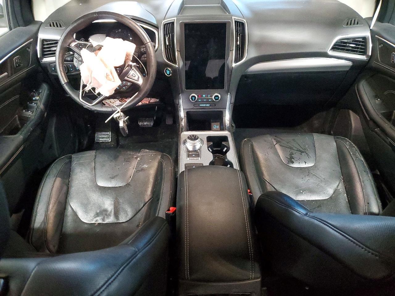 2021 Ford Edge Titanium - zdjęcie 8