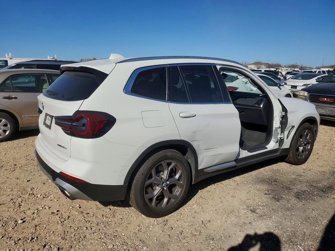 2022 BMW X3 xDrive30I - zdjęcie 3