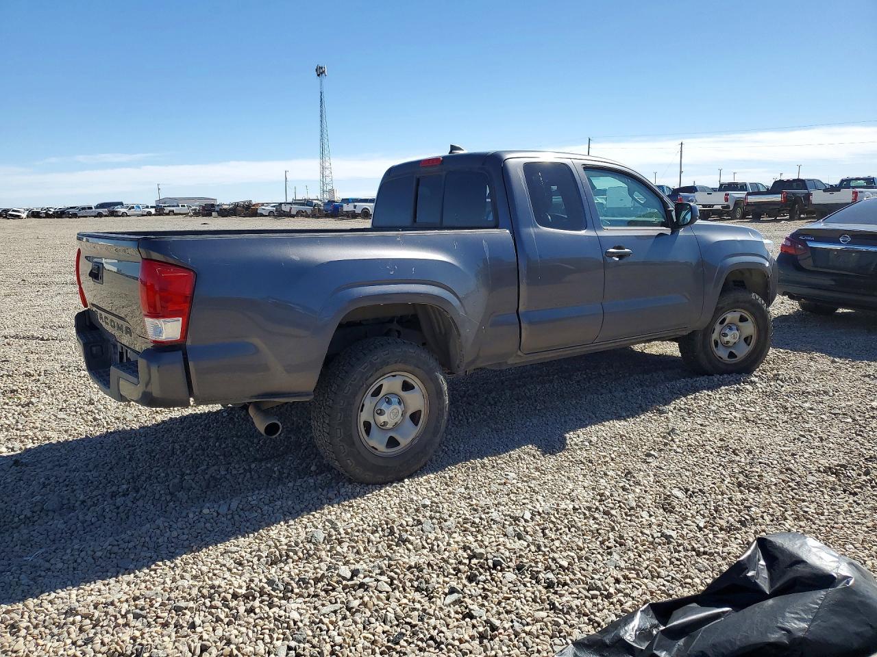 2019 Toyota Tacoma Sr - zdjęcie 3