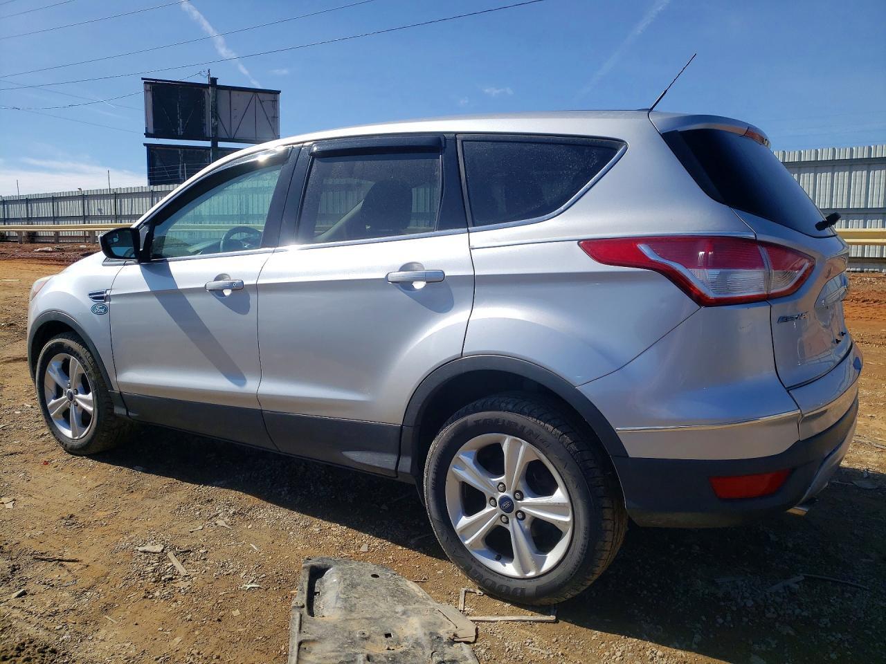 2015 Ford Escape - zdjęcie 2