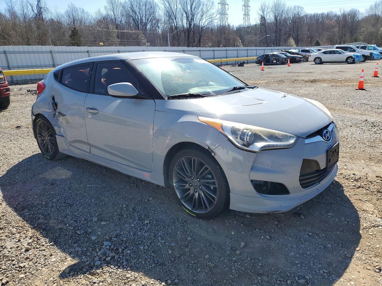 2013 Hyundai Veloster - zdjęcie 4