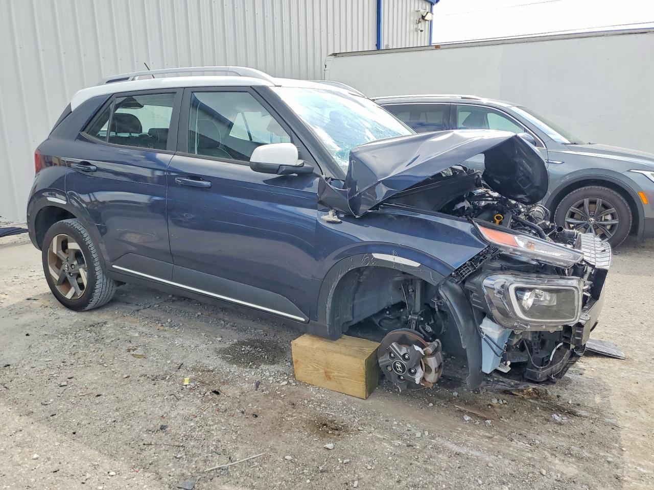 2024 Hyundai Venue Limited - zdjęcie 4