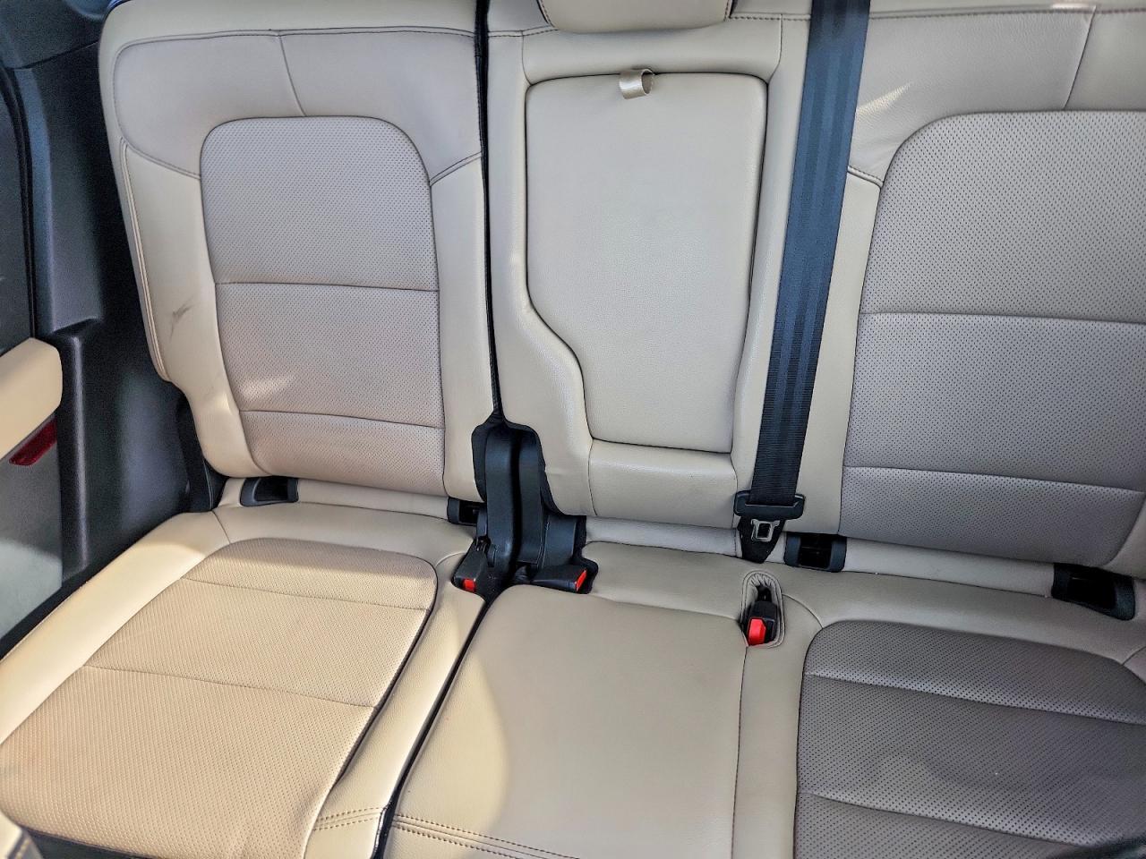 2020 Ford Escape Titanium - zdjęcie 10