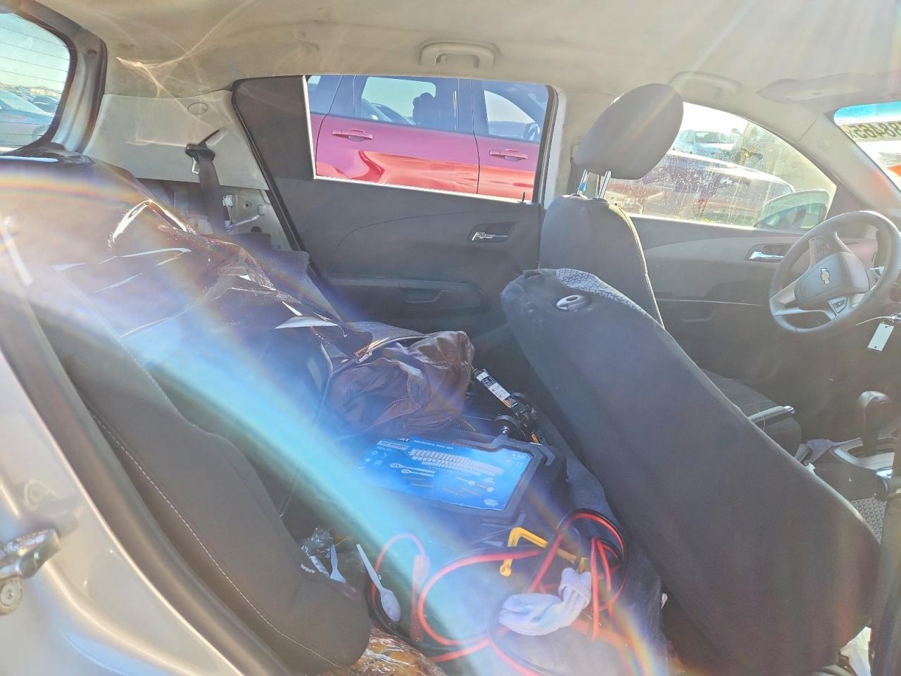 2016 Chevrolet Sonic Lt - zdjęcie 10