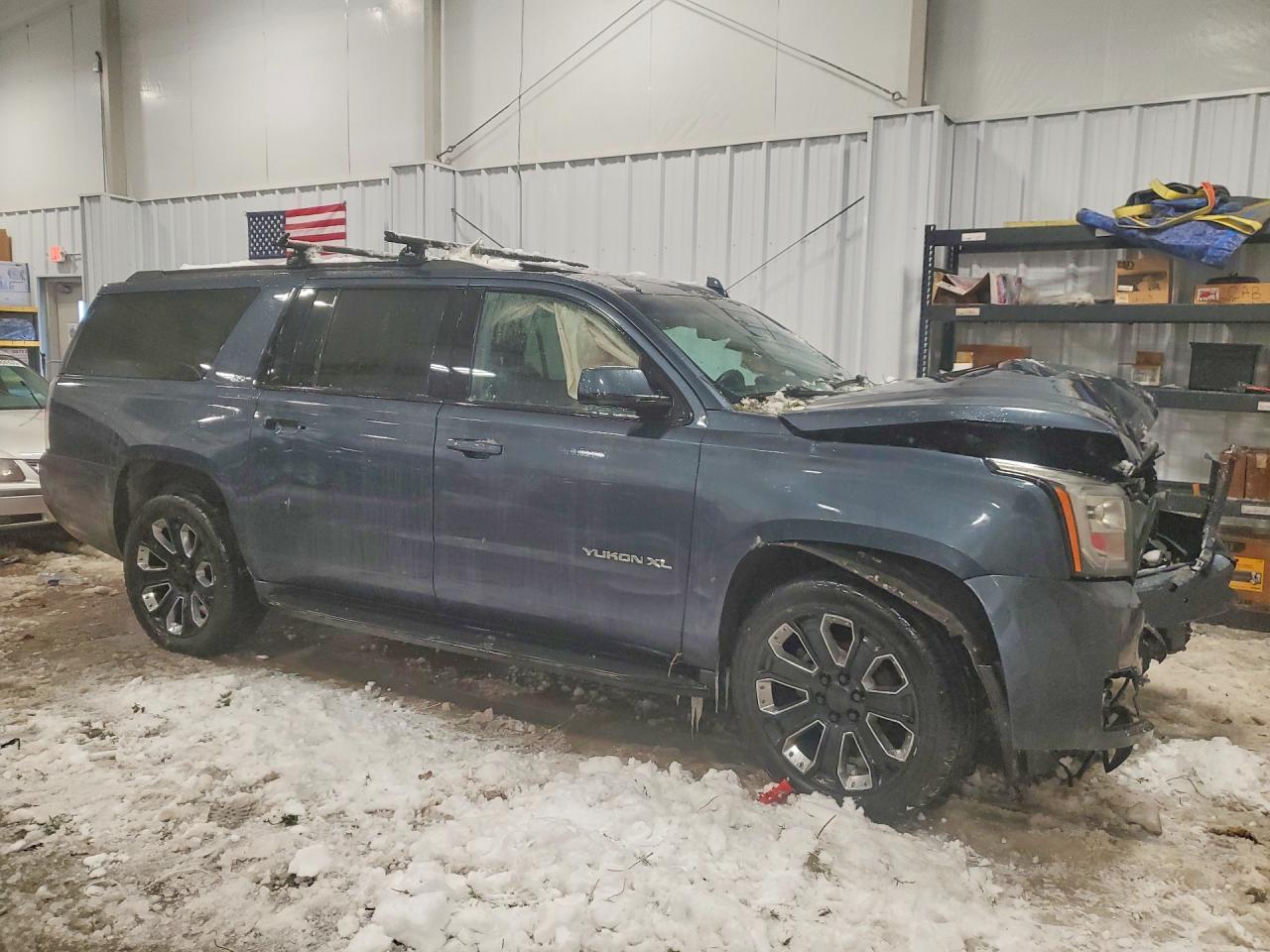 2019 GMC Yukon Xl K1500 Slt - zdjęcie 4