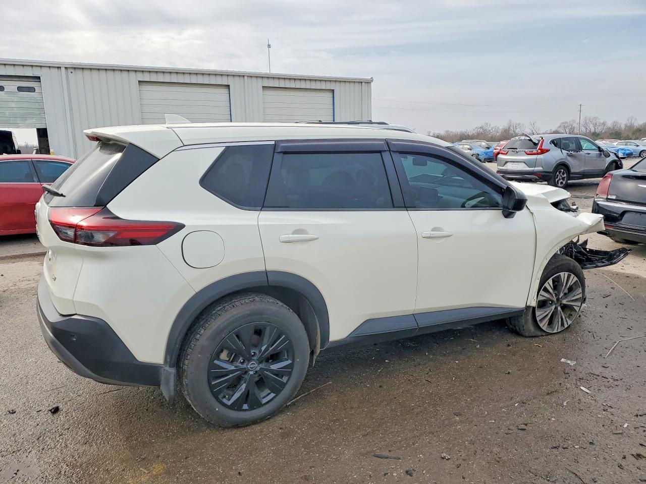 2023 Nissan Rogue Sv - zdjęcie 3