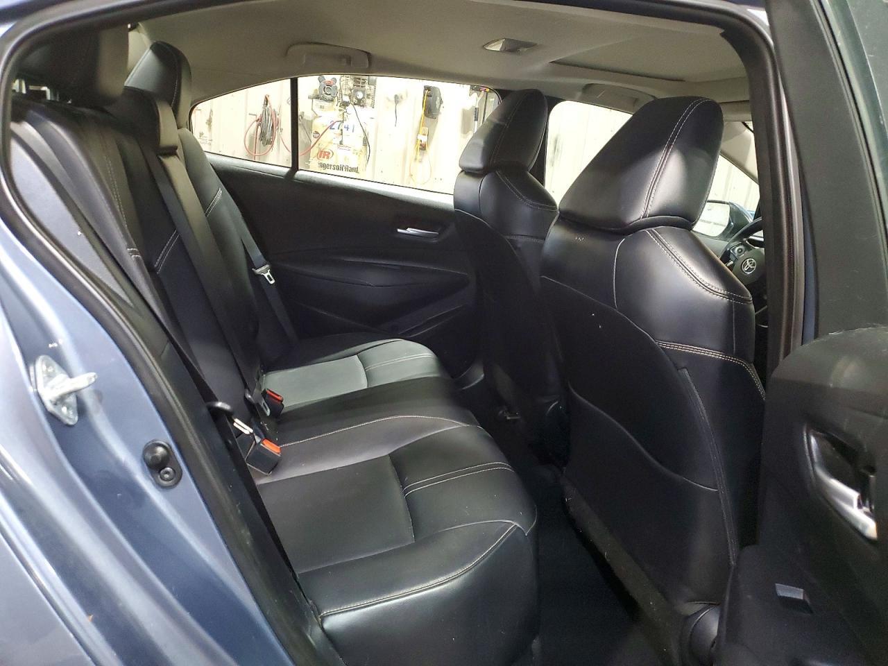 2022 Toyota Corolla Xle - zdjęcie 10