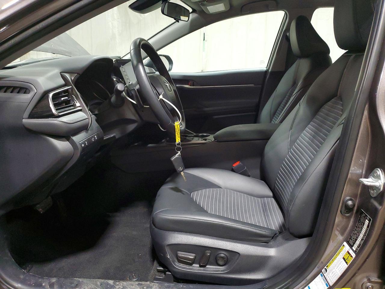 2024 Toyota Camry Se - zdjęcie 7