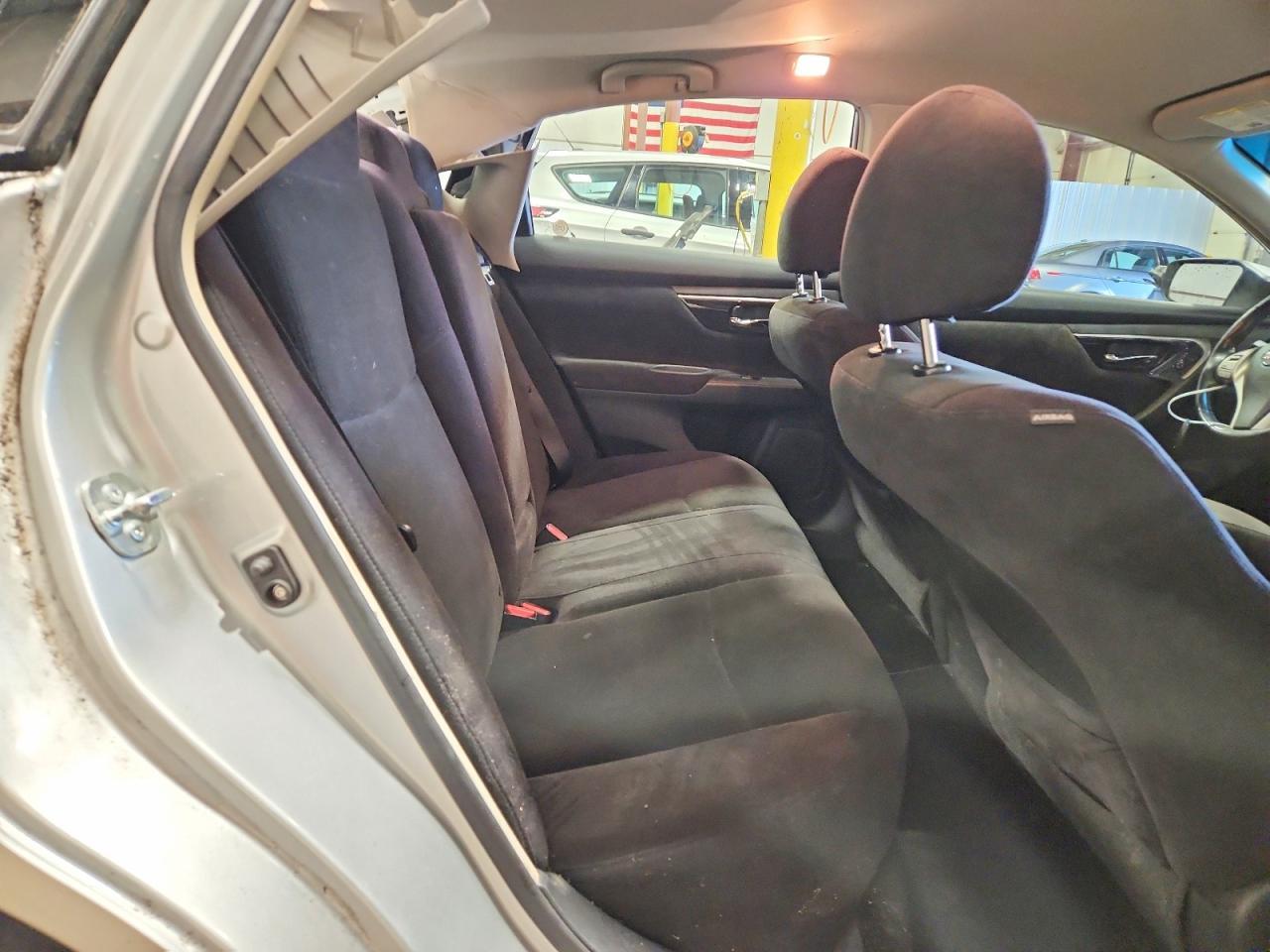 2013 Nissan Altima 2.5 - zdjęcie 10