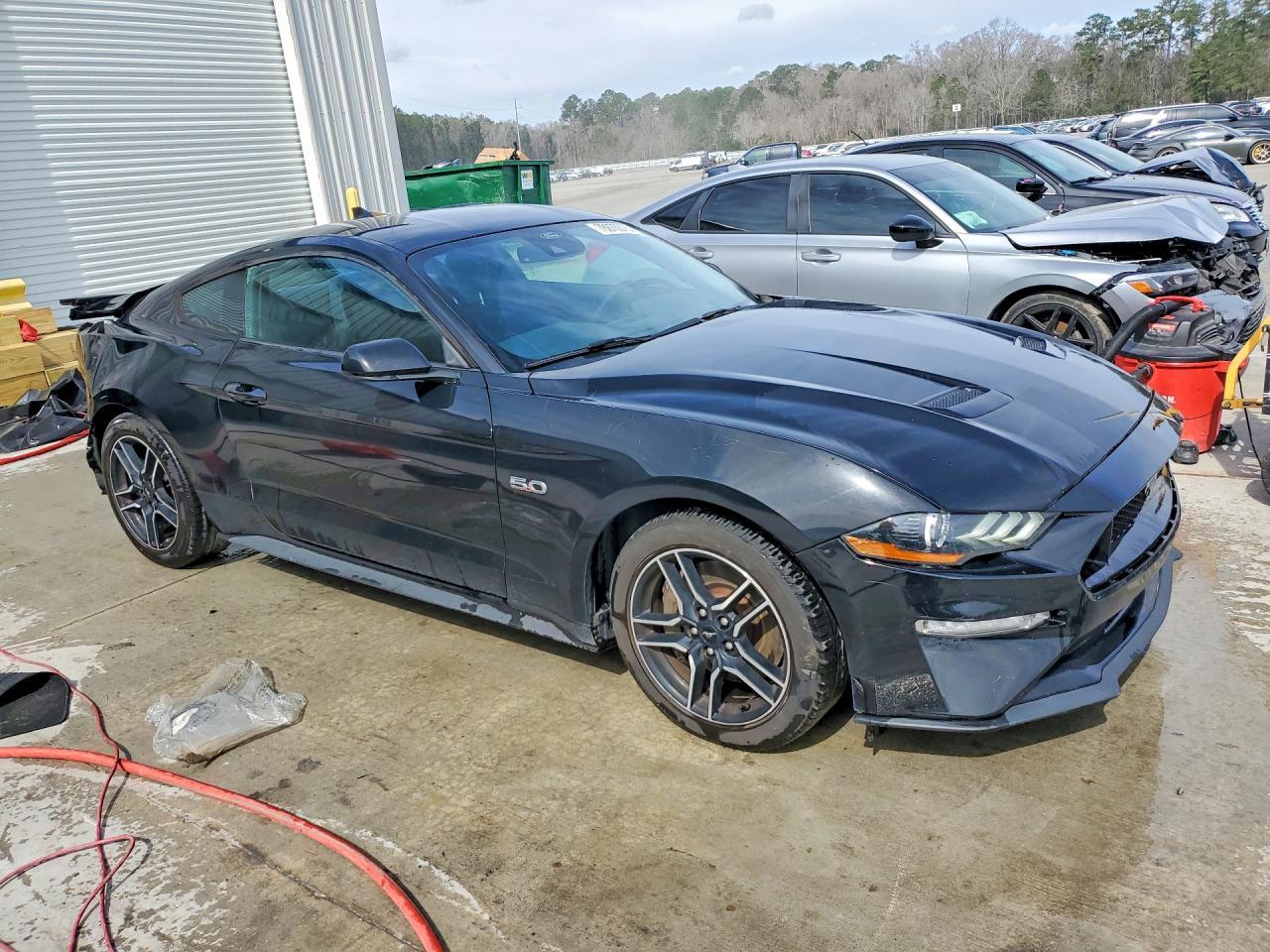 2021 Ford Mustang Gt - zdjęcie 4