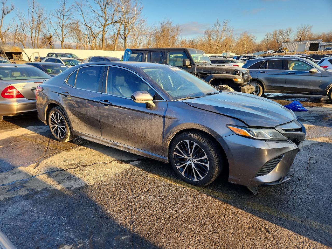 2019 Toyota Camry L - zdjęcie 4