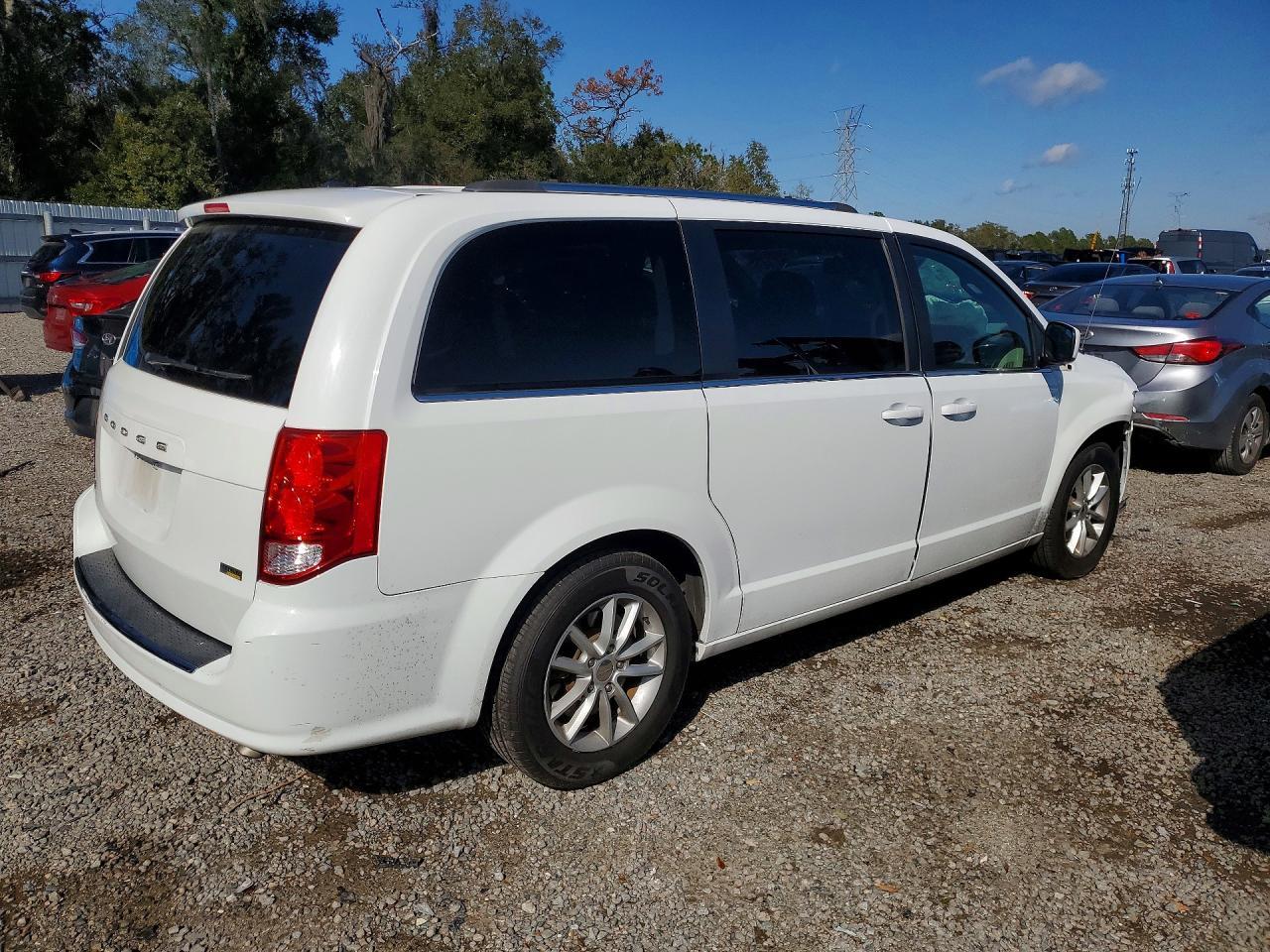 2019 Dodge Grand Caravan Sxt - zdjęcie 3