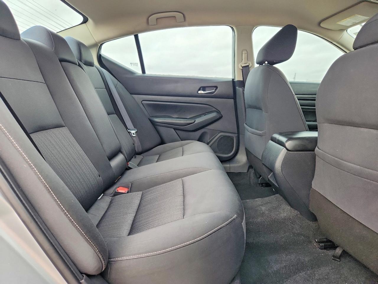 2019 Nissan Altima S - zdjęcie 10