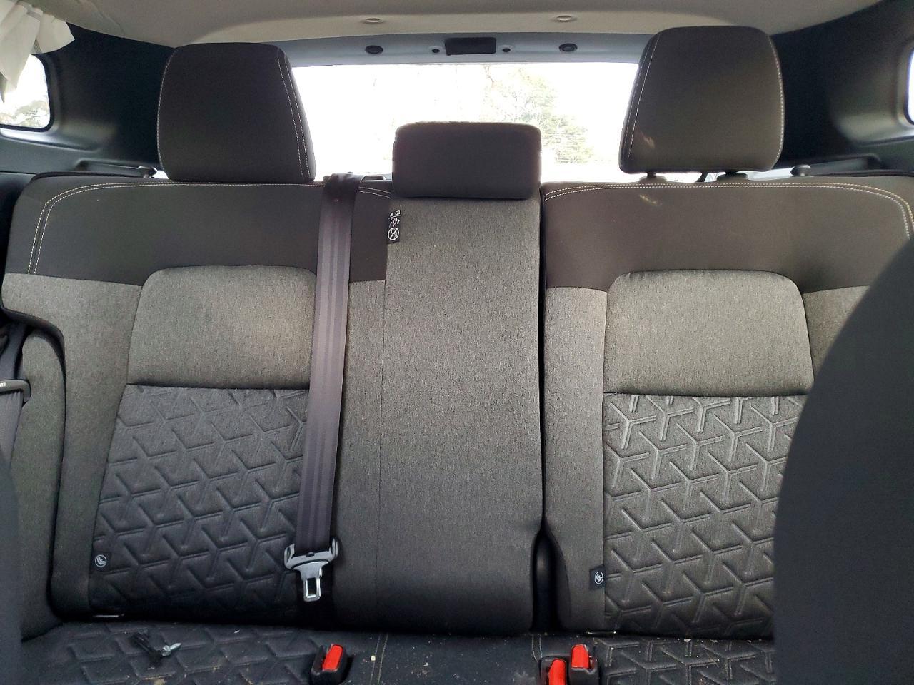 2025 Nissan Kicks Sv - zdjęcie 10