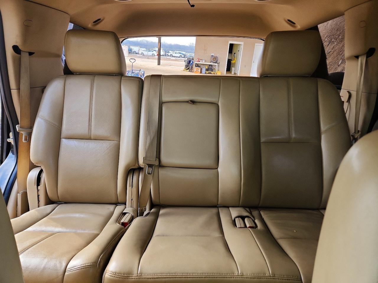 2013 Chevrolet Tahoe C1500 Lt - zdjęcie 10