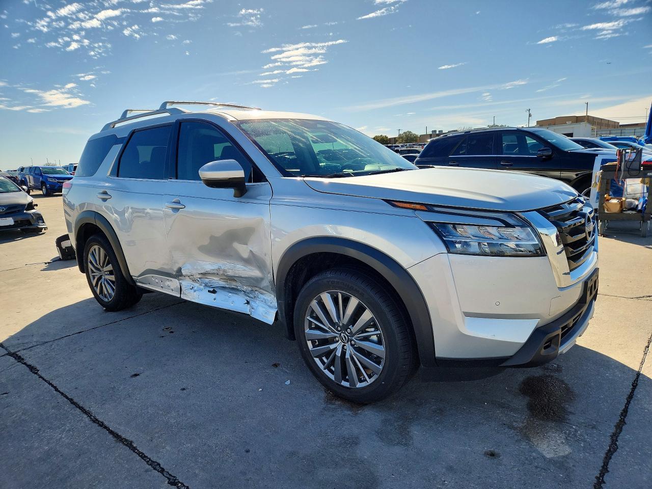 2024 Nissan Pathfinder Sl - zdjęcie 4