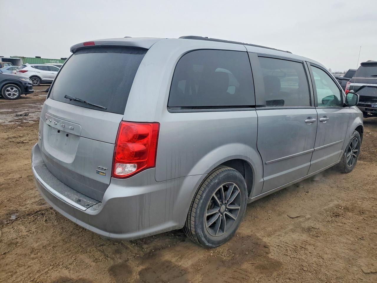 2017 Dodge Grand Caravan Gt - zdjęcie 3