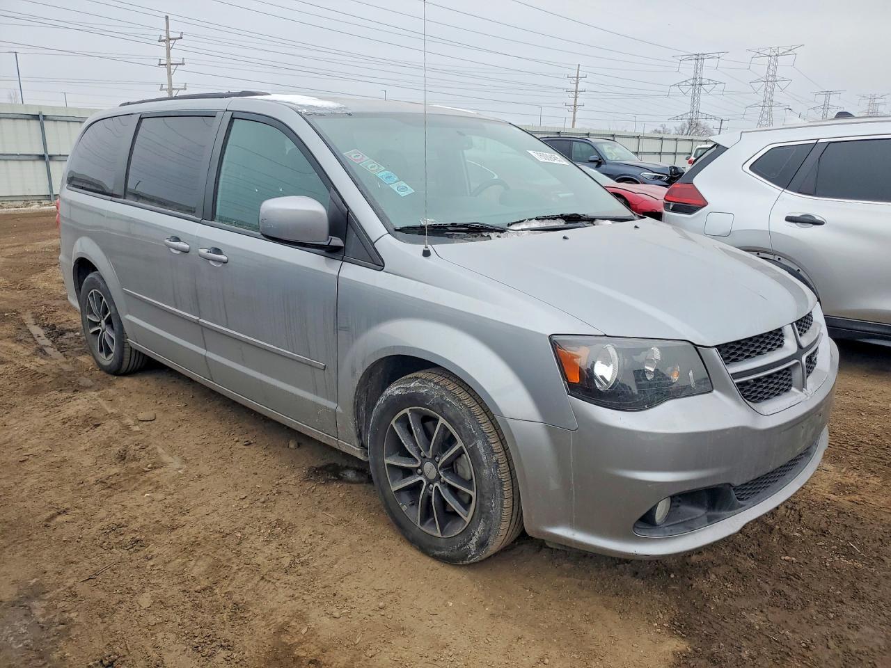 2017 Dodge Grand Caravan Gt - zdjęcie 4