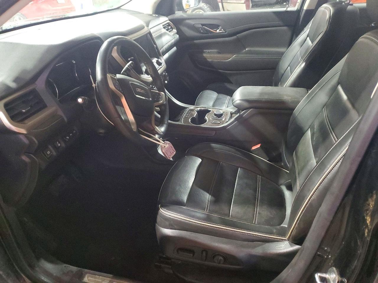 2021 GMC Acadia Denali - zdjęcie 7