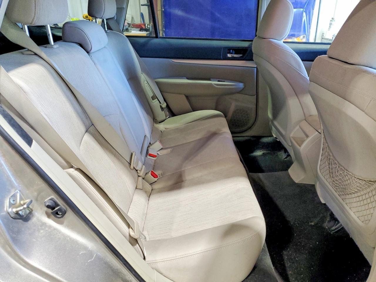 2014 Subaru Outback 2.5I Premium - zdjęcie 11