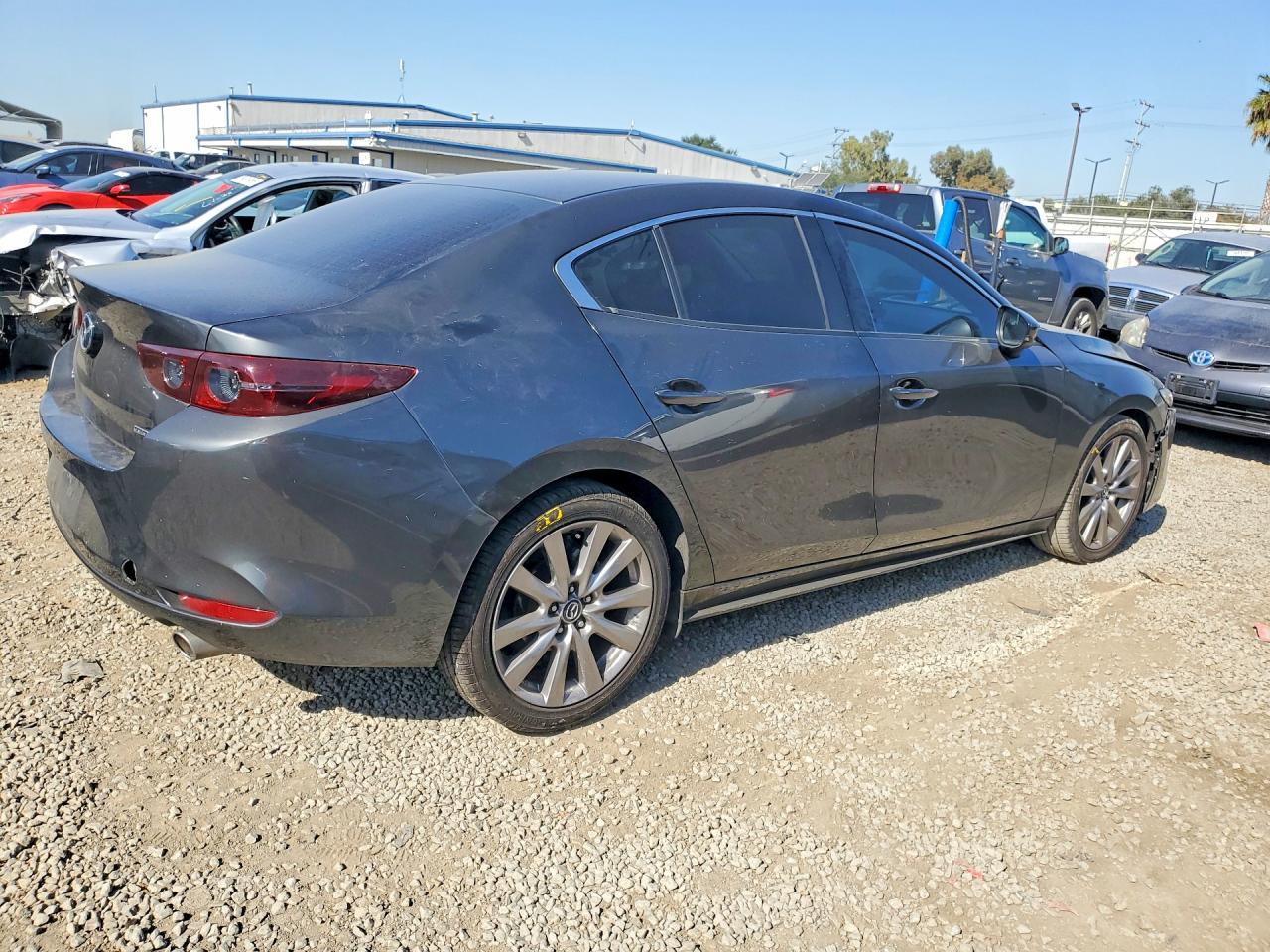 2021 Mazda 3 Select - zdjęcie 3
