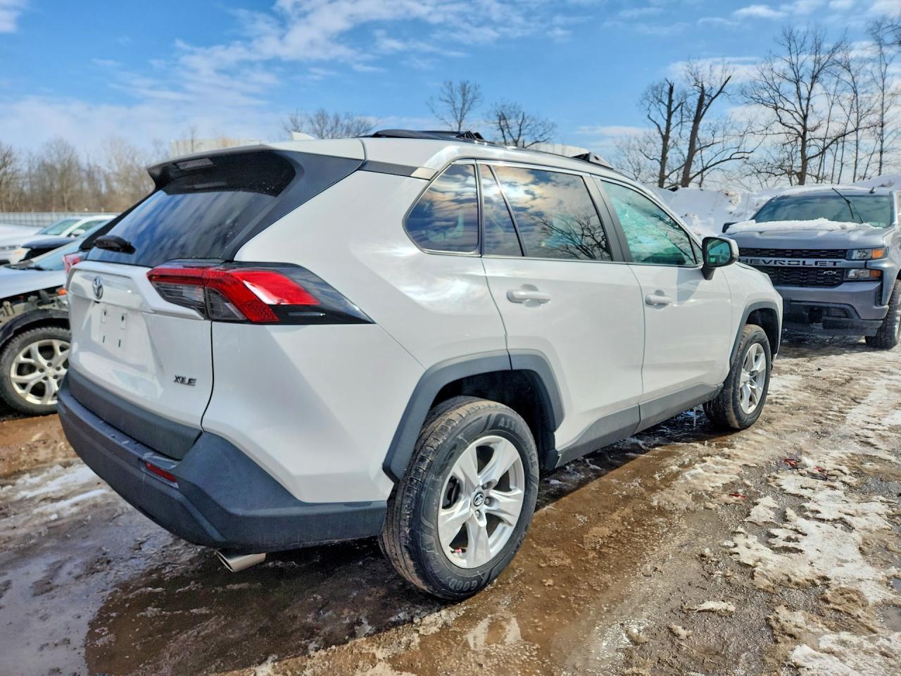 2020 Toyota Rav4 Xle - zdjęcie 3